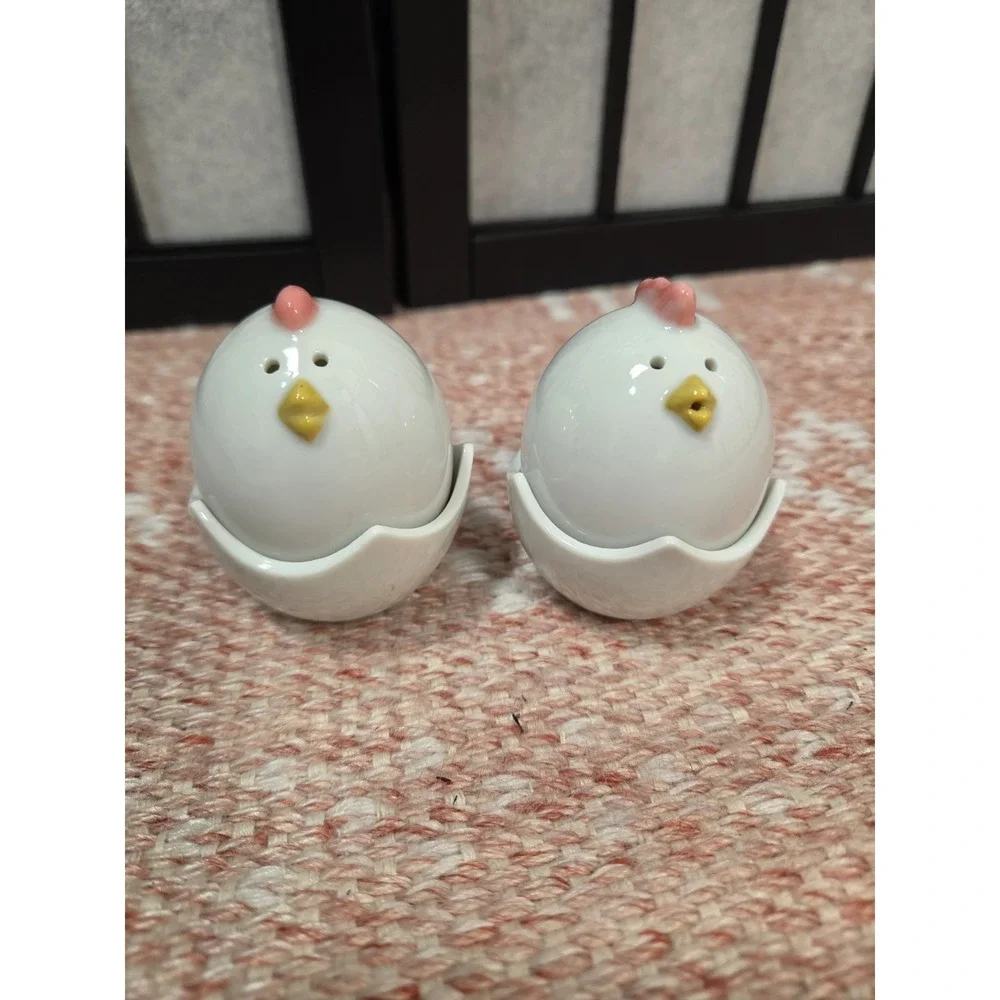 Vintage Ron Gordon Designs Farmcore Chicks In‎ Eggs Salt And Pepper Shakers